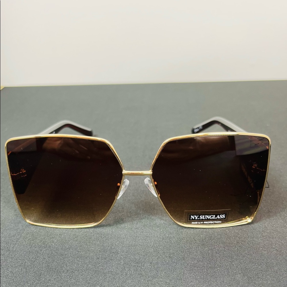 "Flex Sis" Sunglasses: Dark Pink - Picture 7 of 8